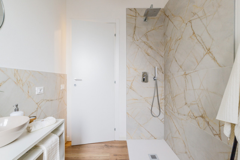 SANT’ANDREA

Inserito in un quartiere residenziale, comodo a tutti i principali servizi a pochi m...