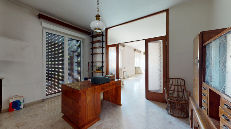 ARACELI

Situato in una delle zone più richieste e apprezzate della città, comoda a tutti i princ...