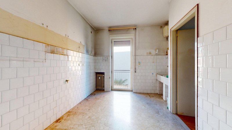 ARACELI

Situato in una delle zone più richieste e apprezzate della città, comoda a tutti i princ...