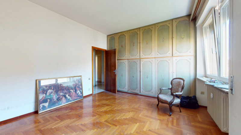 ARACELI

Situato in una delle zone più richieste e apprezzate della città, comoda a tutti i princ...