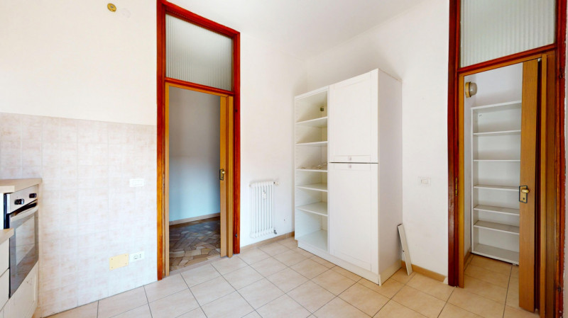 SANT’ANDREA

In un piacevole contesto residenziale, ben abitato e particolarmente apprezzato per ...