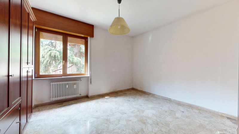 SANT’ANDREA

In un piacevole contesto residenziale, ben abitato e particolarmente apprezzato per ...