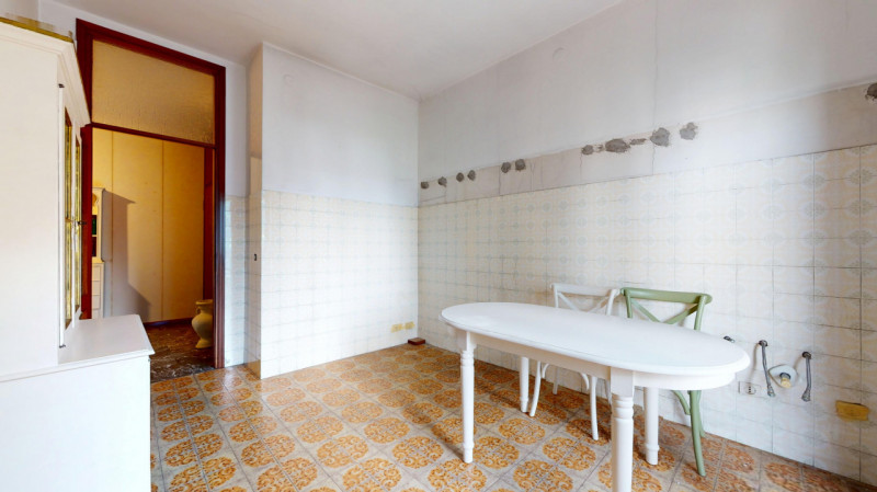 ARACELI

Inserito in una zona comoda a tutti i principali servizi e a pochi minuti dal centro sto...