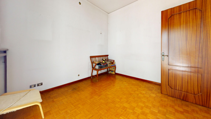 ARACELI

Inserito in una zona comoda a tutti i principali servizi e a pochi minuti dal centro sto...