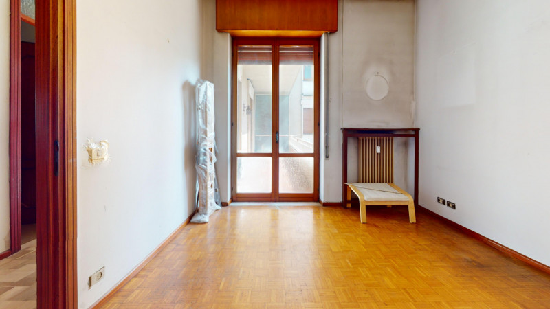 ARACELI

Inserito in una zona comoda a tutti i principali servizi e a pochi minuti dal centro sto...