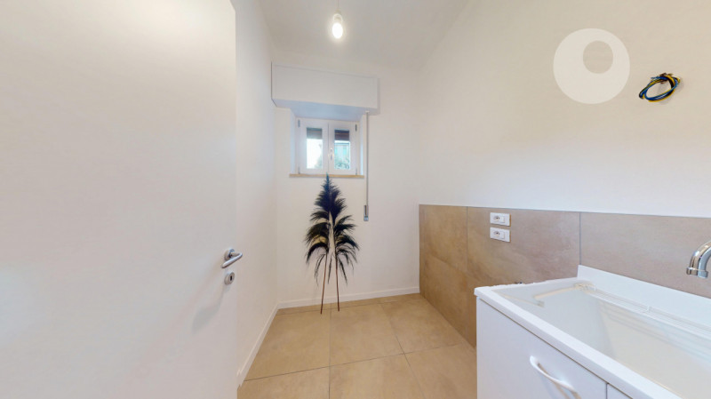 SANT’ANDREA

Inserito in un quartiere residenziale, comodo a tutti i principali servizi a pochi m...