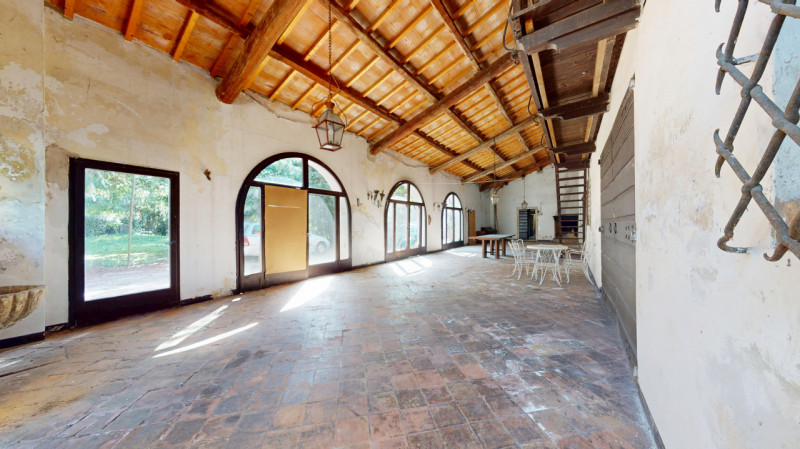 SANT’ANDREA

DESCRIZIONE E PARTICOLARITA'

Immersa nella quiete e nell’eleganza della rinomata zo...