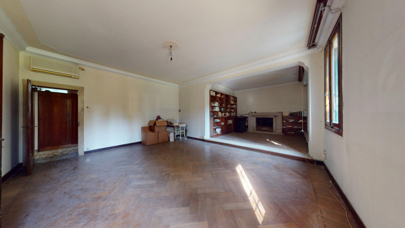 SANT’ANDREA

DESCRIZIONE E PARTICOLARITA'

Immersa nella quiete e nell’eleganza della rinomata zo...