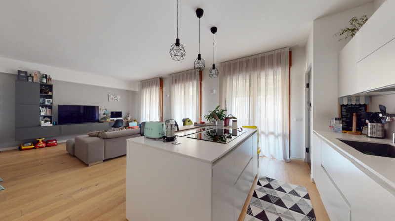 SANT’ANDREA

Inserito in un quartiere residenziale, comodo a tutti i principali servizi a pochi m...