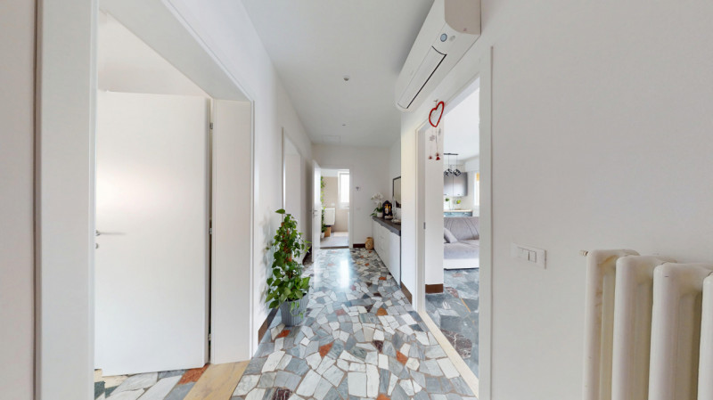 ARACELI

Inserito in un quartiere residenziale comodo a tutti i principali servizi, a pochi minut...