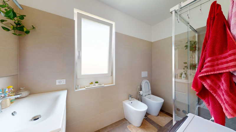 ARACELI

Inserito in un quartiere residenziale comodo a tutti i principali servizi, a pochi minut...