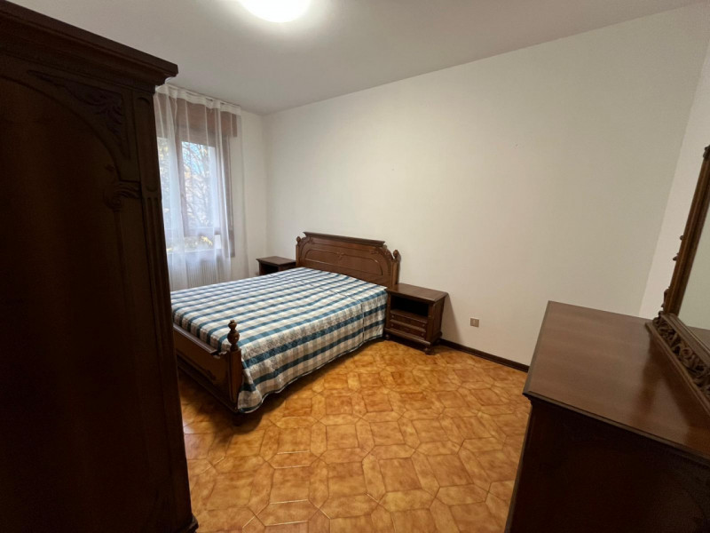 ARACELI

Inserito in un quartiere residenziale, zona ben abitata e molto tranquilla. L’appartamen...