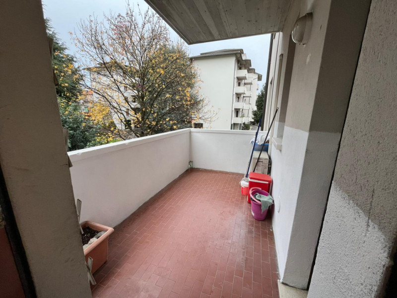 ARACELI

Inserito in un quartiere residenziale, zona ben abitata e molto tranquilla. L’appartamen...