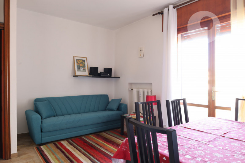 ARACELI

Inserito in un quartiere residenziale, zona ben abitata e molto tranquilla. L’appartamen...
