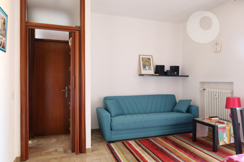 ARACELI

Inserito in un quartiere residenziale, zona ben abitata e molto tranquilla. L’appartamen...