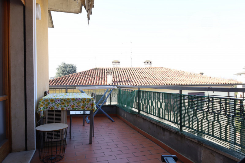 ARACELI

Inserito in un quartiere residenziale, zona ben abitata e molto tranquilla. L’appartamen...