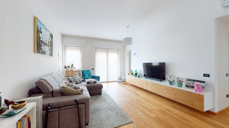 ARACELI

Inserito in un contesto residenziale particolarmente tranquillo e ben abitato, l’immobil...