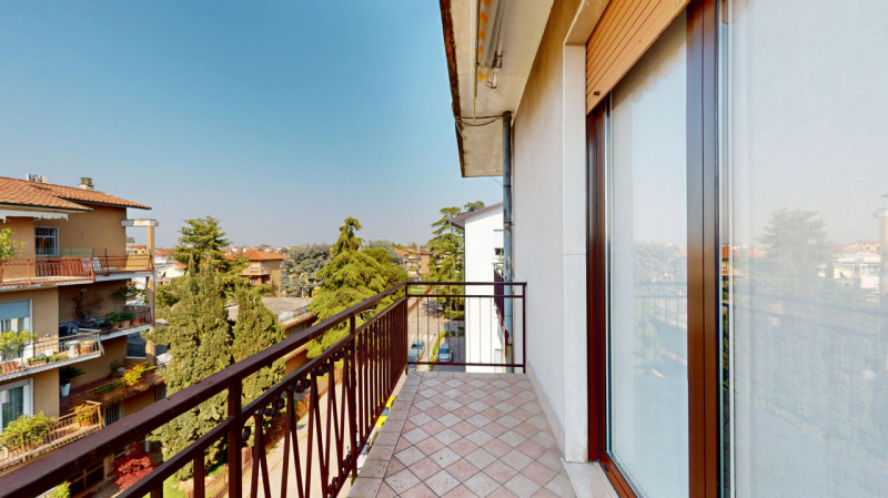 ARACELI

Inserito in un contesto residenziale particolarmente tranquillo e ben abitato, l’immobil...