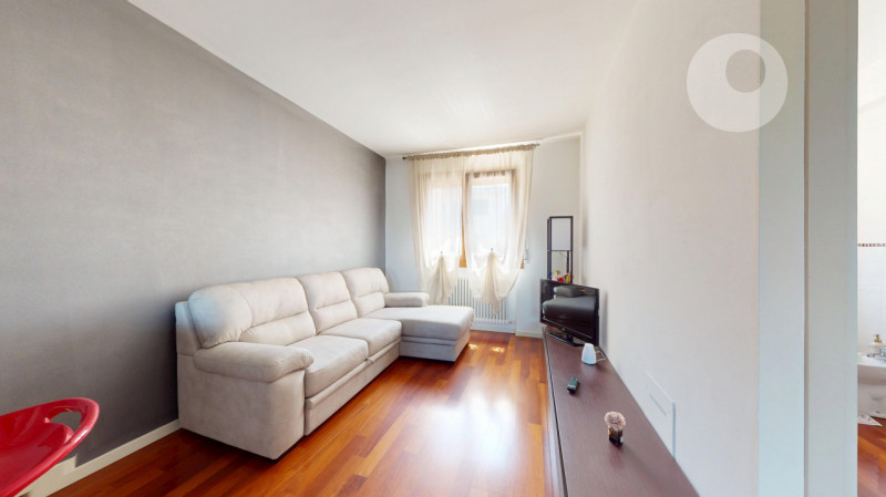 ANCONETTA

Inserito in un quartiere residenziale tranquillo e ben abitato, l’appartamento si trov...