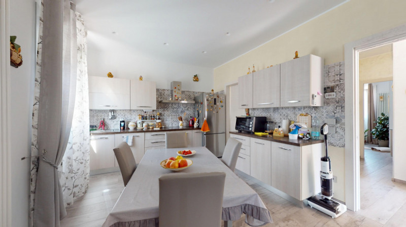 ANCONETTA

Inserito in un quartiere residenziale, zona ben abitata e molto tranquilla. L’appartam...