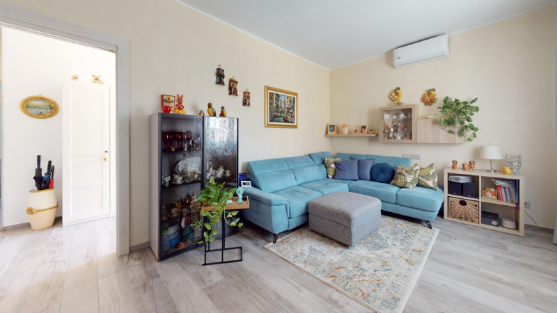 ANCONETTA

Inserito in un quartiere residenziale, zona ben abitata e molto tranquilla. L’appartam...