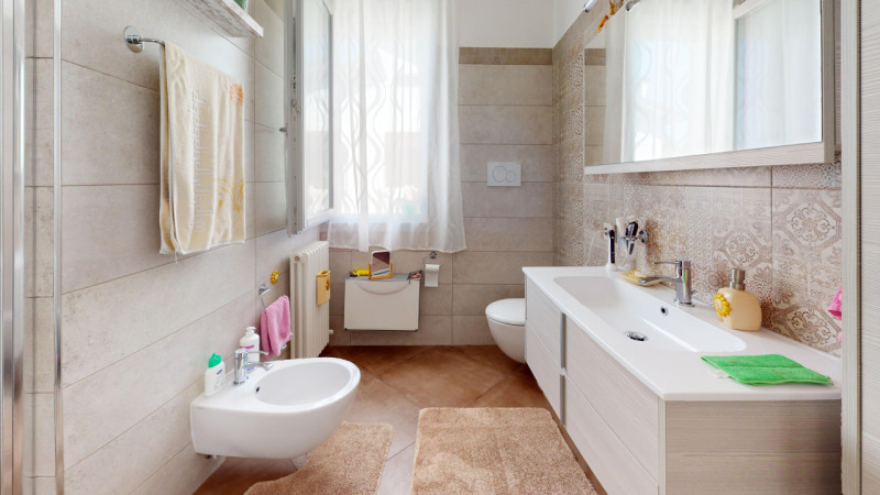 ANCONETTA

Inserito in un quartiere residenziale, zona ben abitata e molto tranquilla. L’appartam...