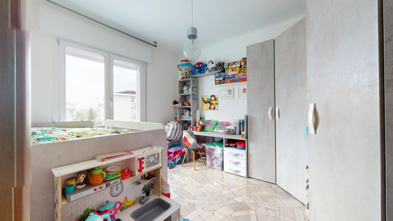 ANCONETTA

Inserito in un quartiere residenziale tranquillo e ben abitato, l’appartamento si trov...