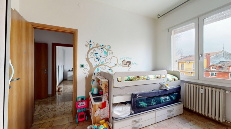 ANCONETTA

Inserito in un quartiere residenziale tranquillo e ben abitato, l’appartamento si trov...