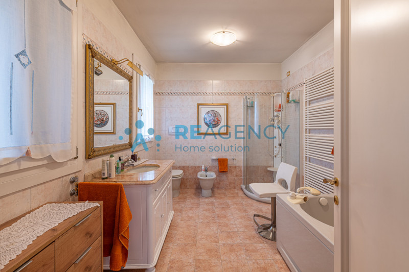 MONTECCHIO MAGGIORE

SIETE UNA FAMIGLIA ALLA RICERCA DI UNA CASA IN OTTIME CONDIZIONI E CON GRAND...