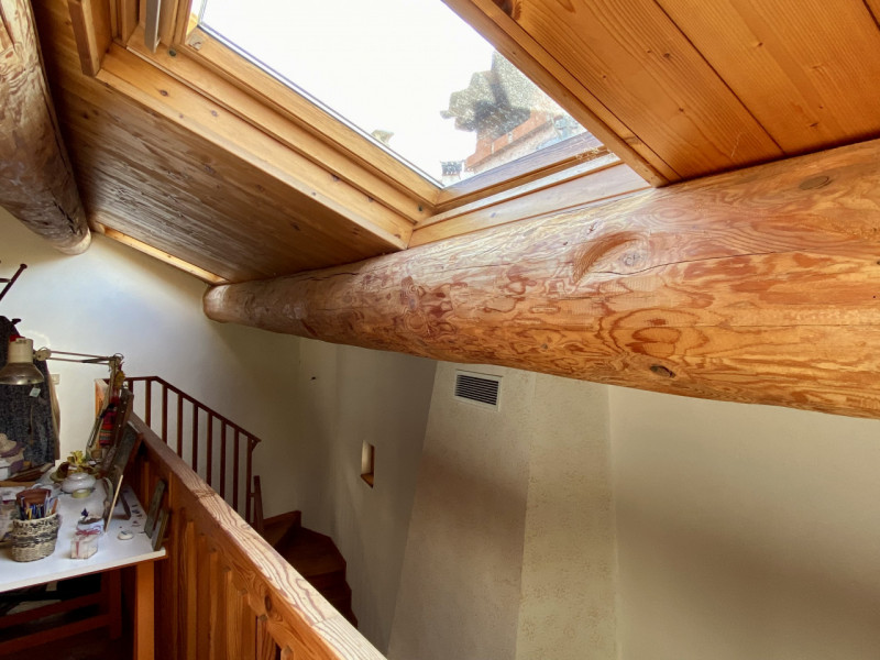 In una tranquilla contrada di Torrebelvicino, contrada Cavion, immersa in un contesto naturale mo...