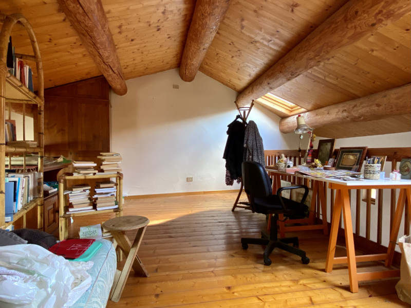 In una tranquilla contrada di Torrebelvicino, contrada Cavion, immersa in un contesto naturale mo...