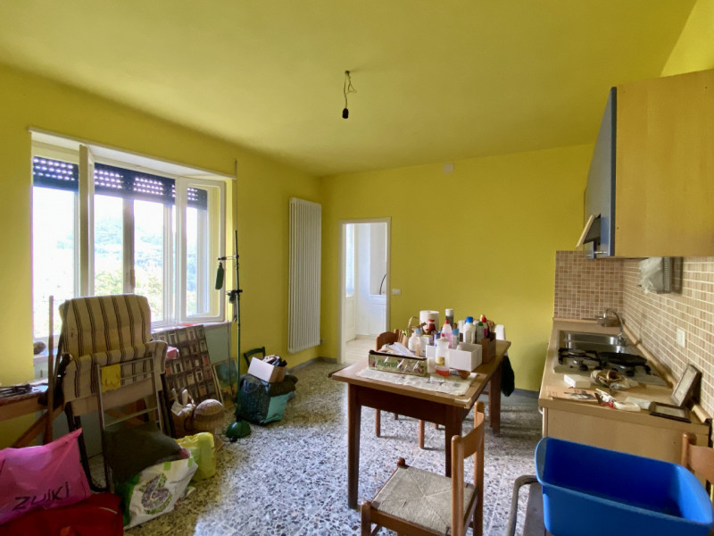 In una tranquilla contrada di Torrebelvicino, contrada Cavion, immersa in un contesto naturale mo...