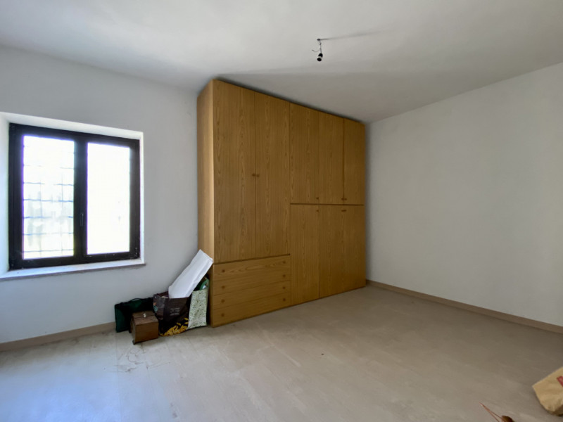 In una tranquilla contrada di Torrebelvicino, contrada Cavion, immersa in un contesto naturale mo...