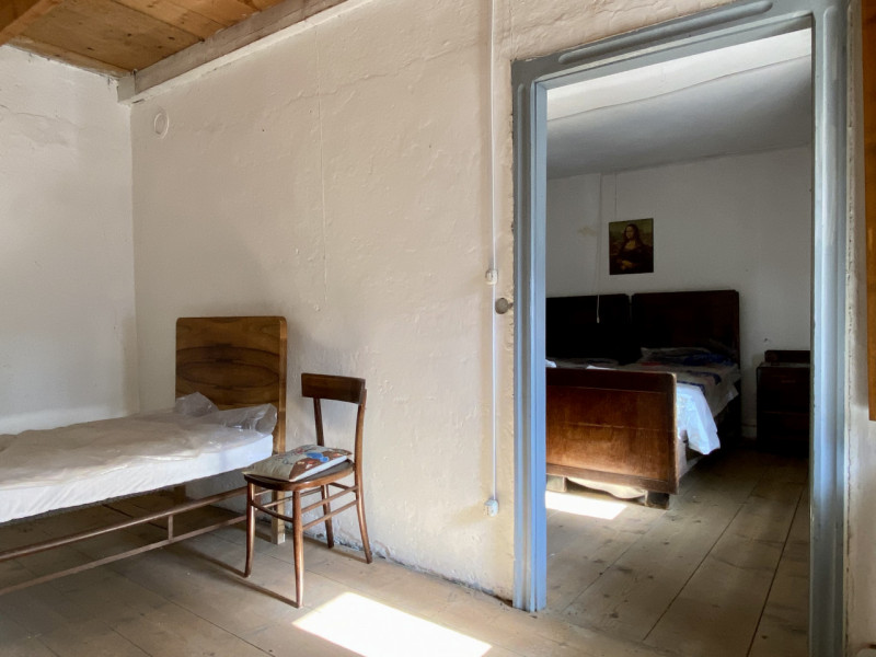 In una tranquilla contrada di Torrebelvicino, contrada Cavion, immersa in un contesto naturale mo...