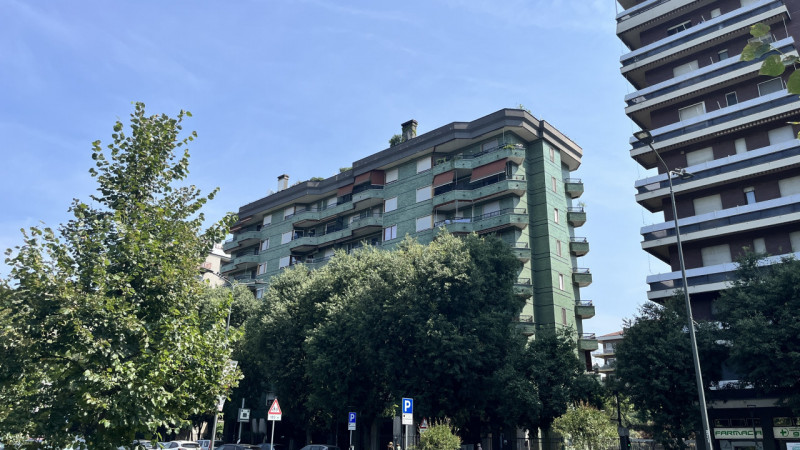 Milano Vendita Appartamento trilocale