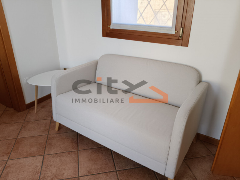 Romano Alto, in vicolo di Borgo a cinque minuti a piedi dal Centro Paese proponiamo MINIAPPARTAME...