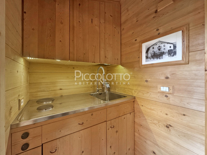 Rif. V5321 - Monolocale in vendita nel cuore di Cortina d'Ampezzo, comodo ai servizi e dotato di ...