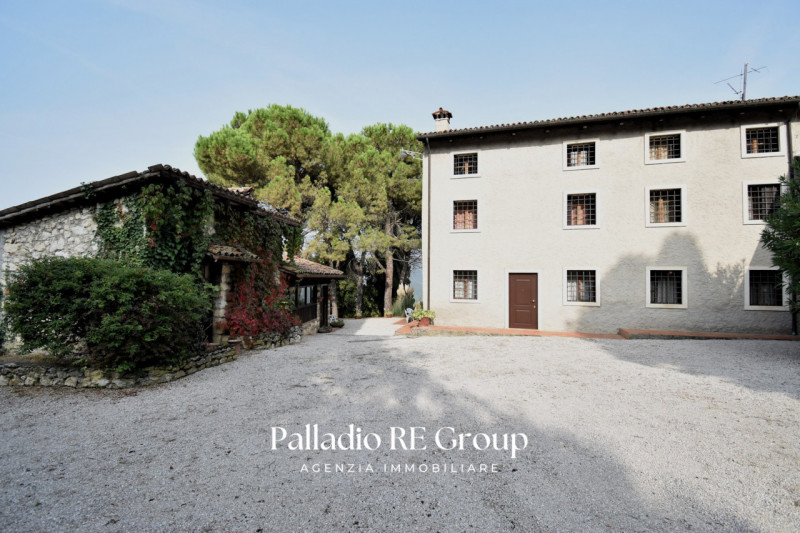 Isola Vicentina - Nel suggestivo contesto delle colline di Torreselle, proponiamo in vendita una ...