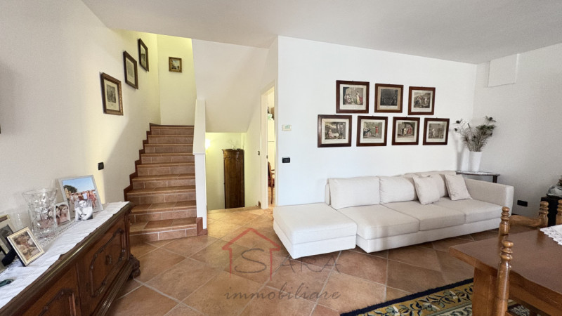 Porzione di QUADRIFAMILIARE di circa 230 mq – ALBIGNASEGO

In una zona residenziale tranquilla, r...