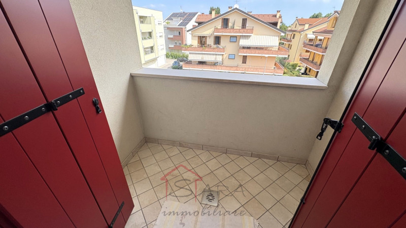 Porzione di QUADRIFAMILIARE di circa 230 mq – ALBIGNASEGO

In una zona residenziale tranquilla, r...