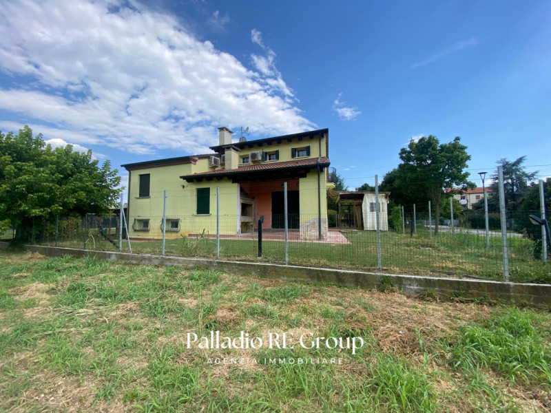 Villaga Vendita Casa singola terratetto