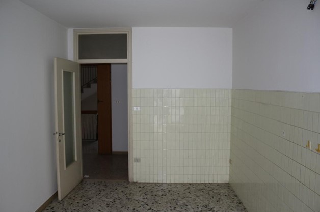 Rif. A.A.8-224

Vendita all'asta - appartamento al 1° piano in data 4 dicembre 2025

Descrizione:...