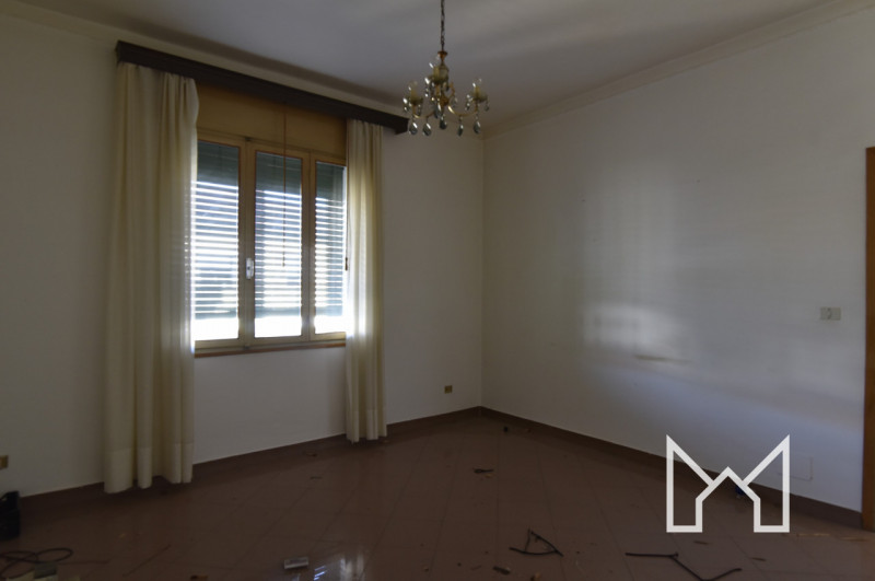 BASSANO DEL GRAPPA - In zona residenziale comoda al centro della città proponiamo palazzina compo...