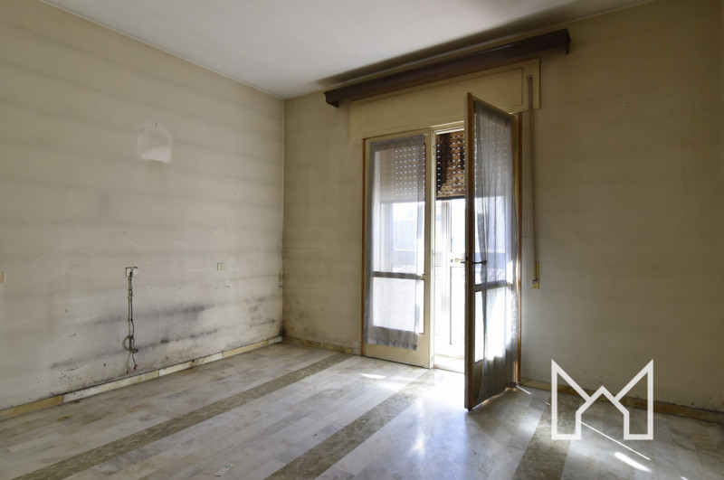 BASSANO DEL GRAPPA - In zona residenziale comoda al centro della città proponiamo palazzina compo...