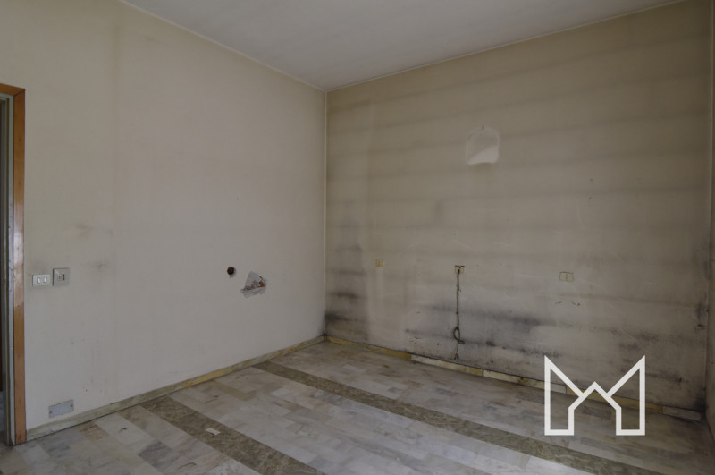 BASSANO DEL GRAPPA - In zona residenziale comoda al centro della città proponiamo palazzina compo...