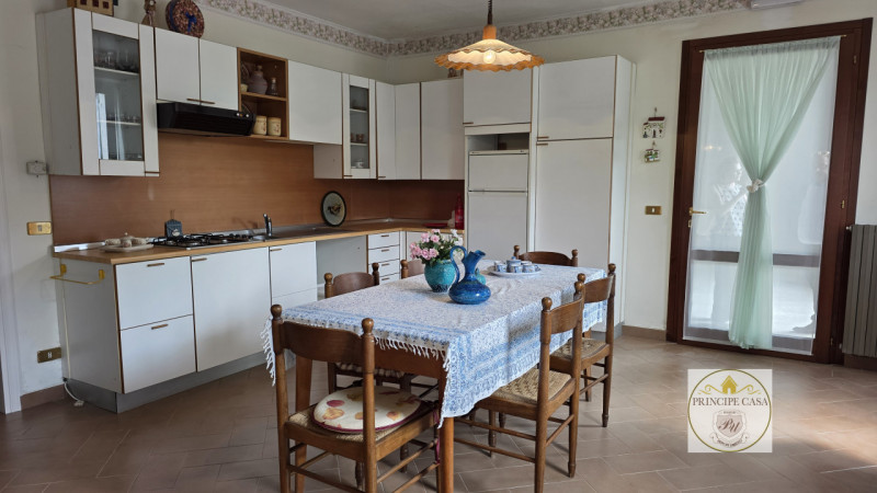 Rif:ruzt3. Si propone in vendita ed in esclusiva ad AGNA splendida abitazione rurale con annessi ...