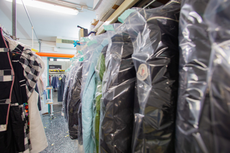 Cedesi attività artigianale storica nel settore lavanderia / pulisecco, ben avviata e con cliente...