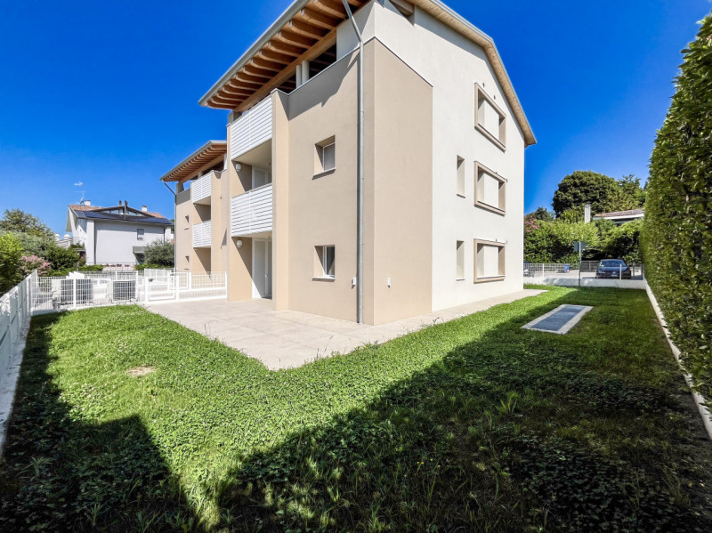 (Per INFO Roberto 3453195338) NOSTRA ESCLUSIVA - A Montebelluna, in una delle più rinomate zone d...