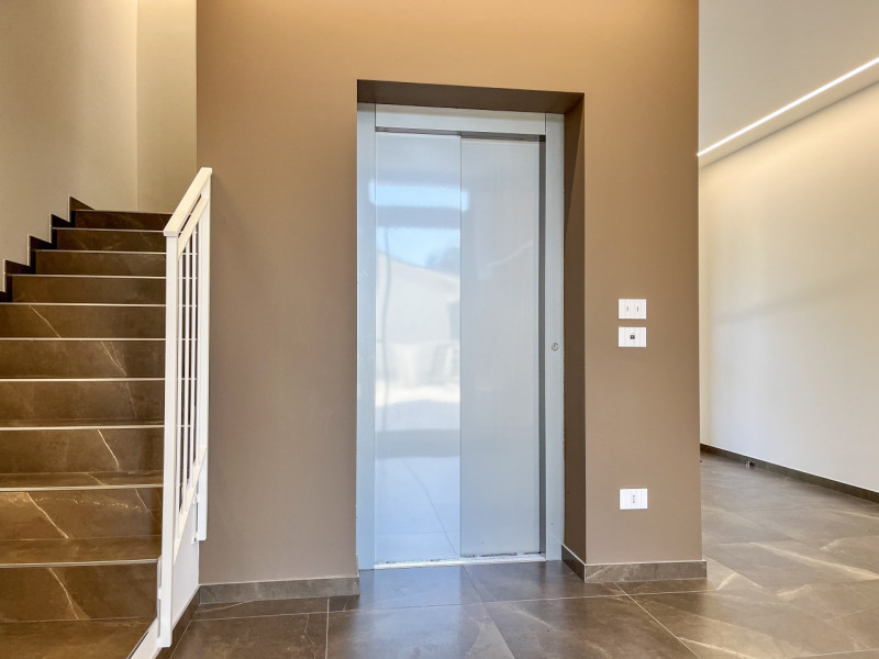 (Per INFO Roberto 3453195338) NOSTRA ESCLUSIVA - A Montebelluna, in una delle più rinomate zone d...