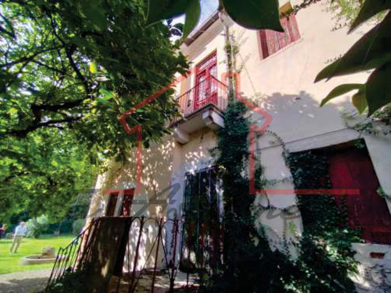 Rif. PE50021
La nostra Agenzia ha selezionato per Voi l'occasione del mese all'asta.

Proponiamo ...